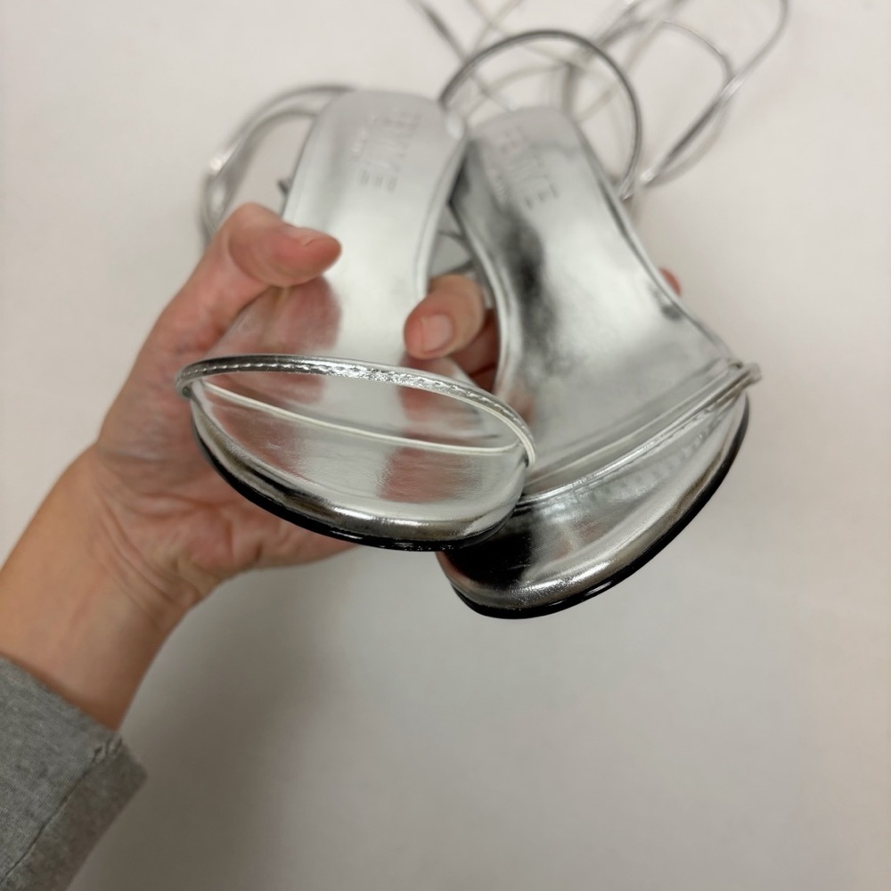 FEMME LA 3.0 Barely There Sandal in Plata Size 36 - Picture 4 of 14